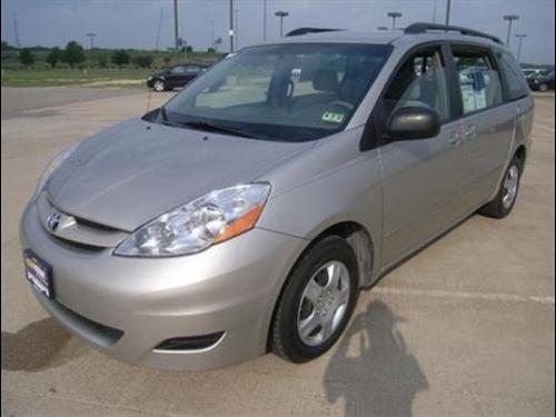 Toyota Sienna 2006 photo 4