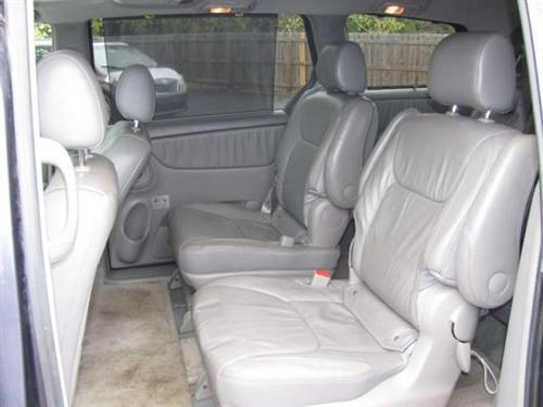 Toyota Sienna 2006 photo 4