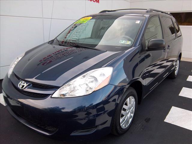 Toyota Sienna 2006 photo 1