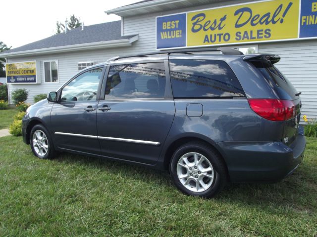 Toyota Sienna 2006 photo 1
