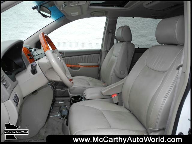 Toyota Sienna 2006 photo 4