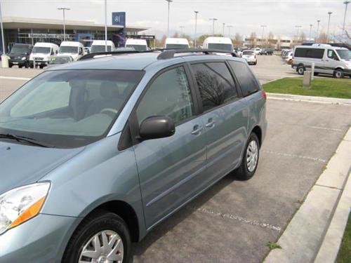 Toyota Sienna 2006 photo 2