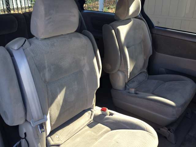 Toyota Sienna 2006 photo 2