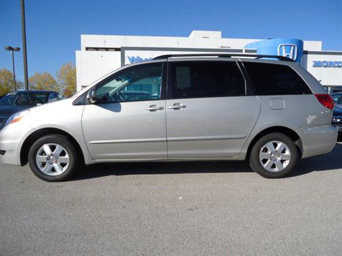 Toyota Sienna 2006 photo 1