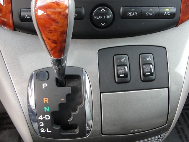 Toyota Sienna 2006 photo 4