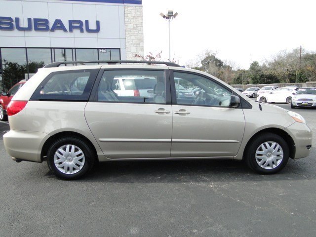 Toyota Sienna 2006 photo 5