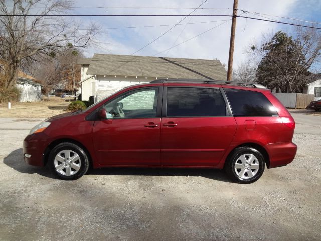 Toyota Sienna 2006 photo 3