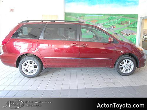 Toyota Sienna 2006 photo 2
