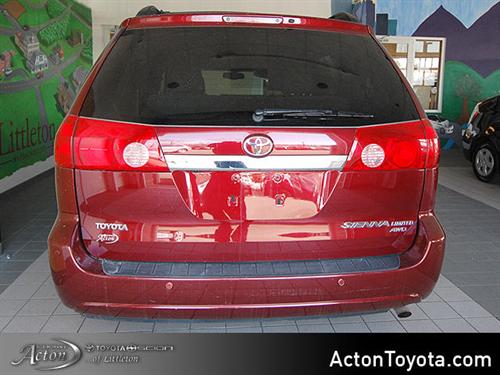 Toyota Sienna Platinum 5.7L V8 Other