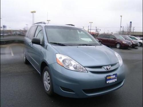 Toyota Sienna 2006 photo 1