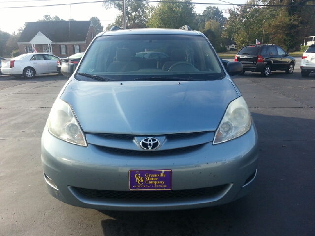 Toyota Sienna 2006 photo 1