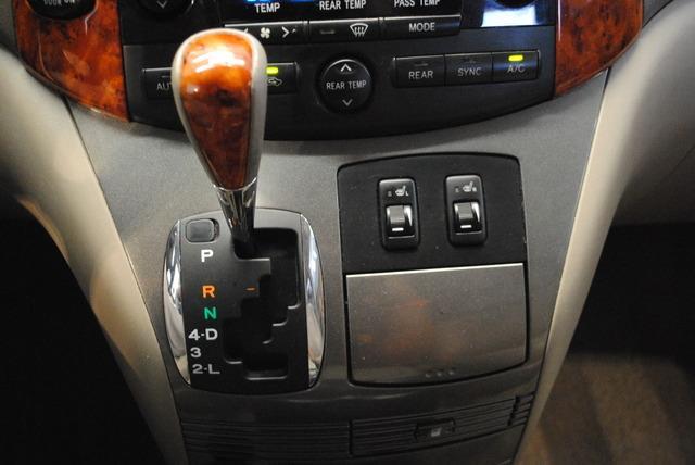 Toyota Sienna 2006 photo 25