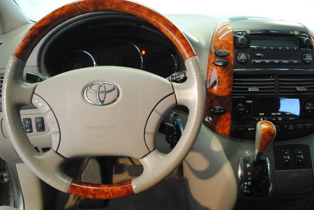 Toyota Sienna 2006 photo 29