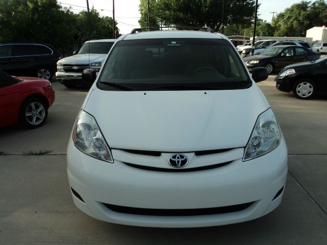 Toyota Sienna 2006 photo 1