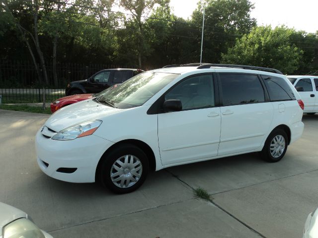 Toyota Sienna 2006 photo 4