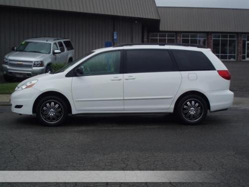Toyota Sienna 2006 photo 1