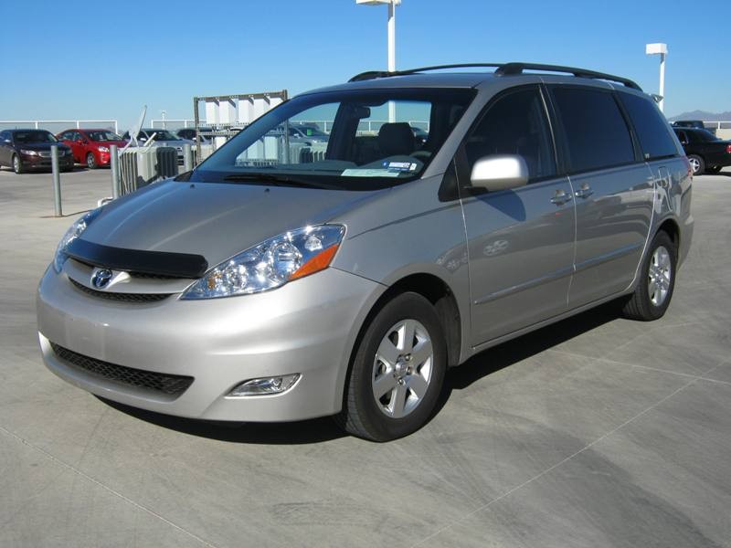 Toyota Sienna 2006 photo 1