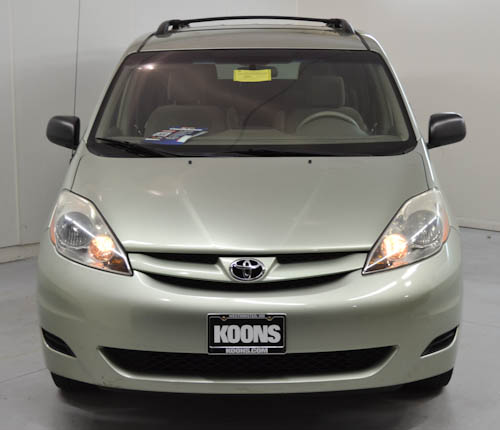 Toyota Sienna 2006 photo 1