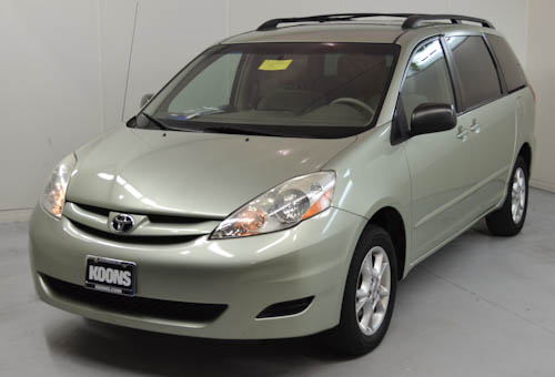 Toyota Sienna 2006 photo 2