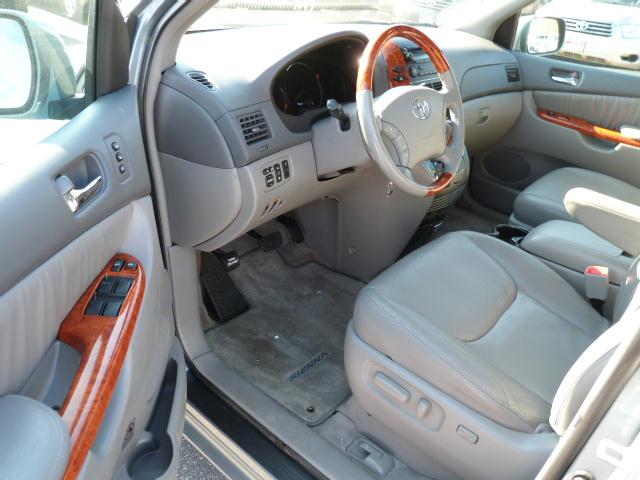 Toyota Sienna 2006 photo 4