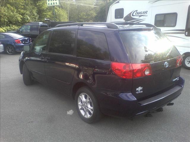 Toyota Sienna 2006 photo 5