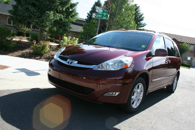 Toyota Sienna 2006 photo 4