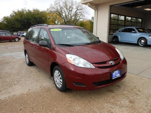 Toyota Sienna 2006 photo 3