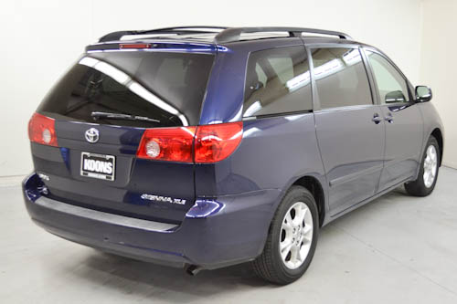 Toyota Sienna 2006 photo 2