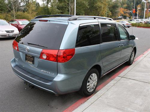 Toyota Sienna 2006 photo 4