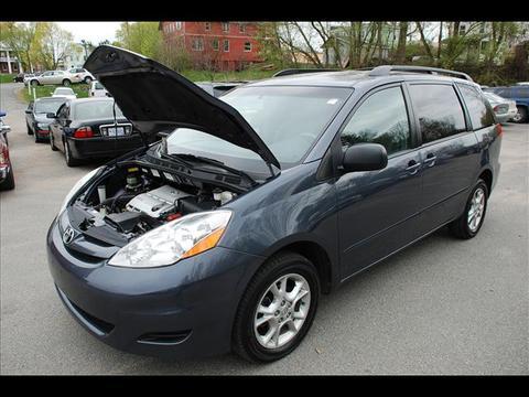 Toyota Sienna 2006 photo 1