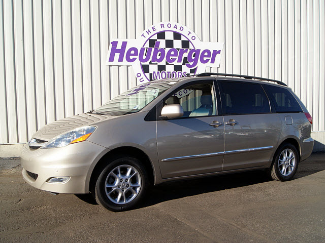 Toyota Sienna Eddie Bauer 4x4 Unspecified