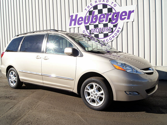 Toyota Sienna 2006 photo 4