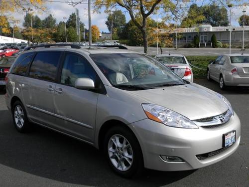 Toyota Sienna 2006 photo 1