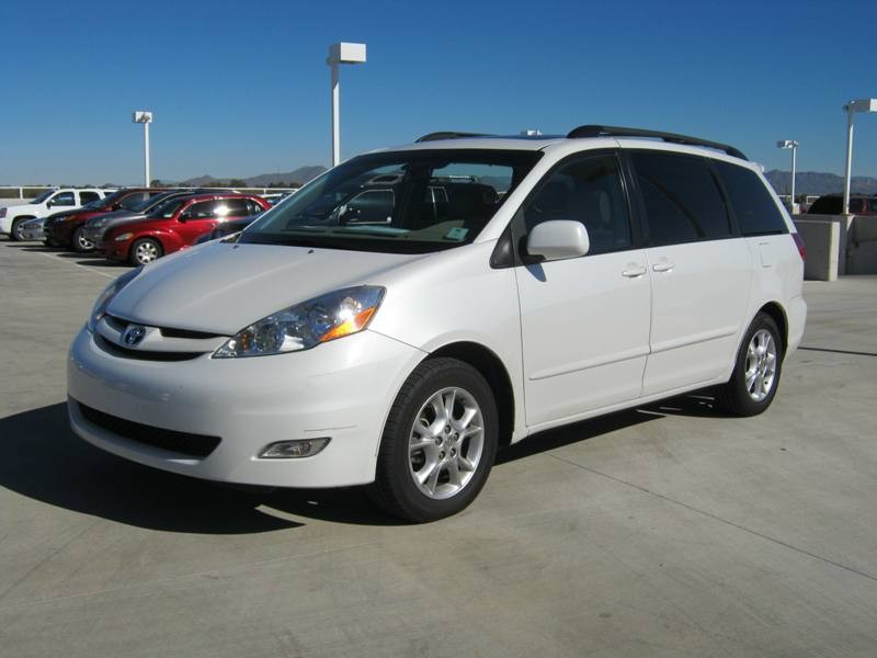 Toyota Sienna Eddie Bauer 4x4 Unspecified