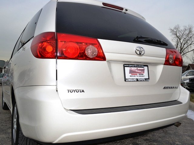 Toyota Sienna 2006 photo 3