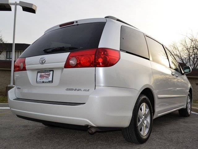Toyota Sienna 2006 photo 4