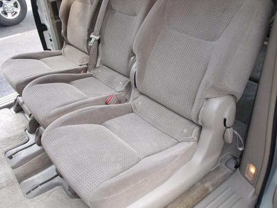 Toyota Sienna 2006 photo 2