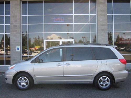 Toyota Sienna 2006 photo 1