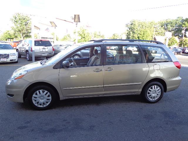 Toyota Sienna 2006 photo 4