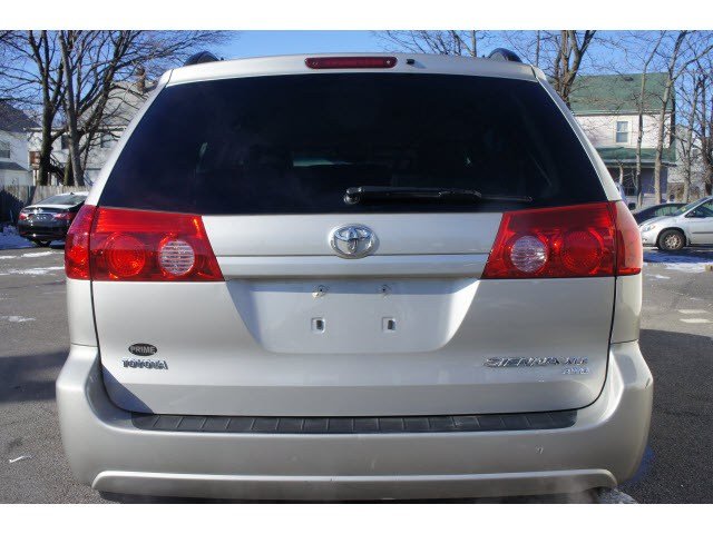 Toyota Sienna 2006 photo 5