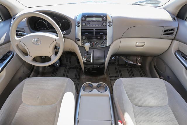 Toyota Sienna 2006 photo 4