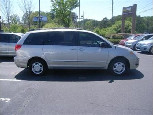 Toyota Sienna 2006 photo 3