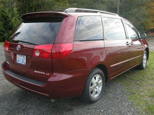 Toyota Sienna 2006 photo 4