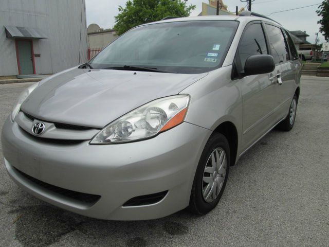 Toyota Sienna 2006 photo 20
