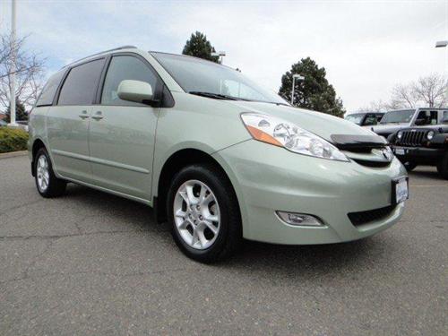 Toyota Sienna 2006 photo 1