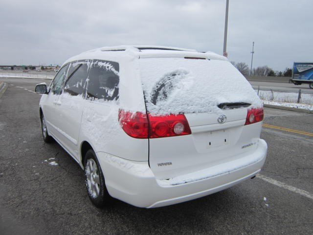 Toyota Sienna 2006 photo 4