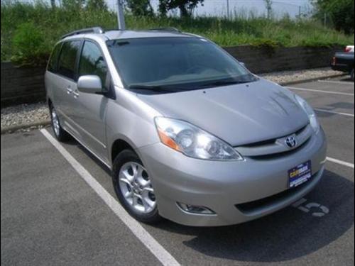 Toyota Sienna SEL Sport Utility 4D Other