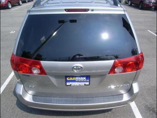 Toyota Sienna 2006 photo 5