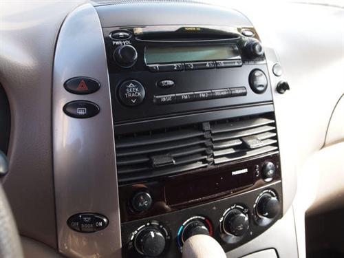 Toyota Sienna 2006 photo 3