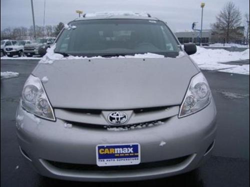 Toyota Sienna 2006 photo 4